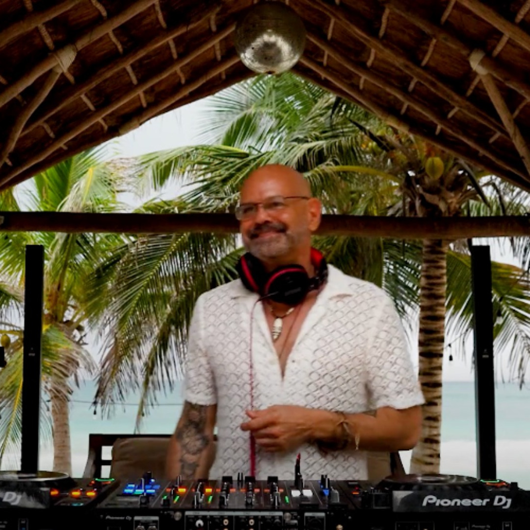 Live at Selina Beach Resort, Tulum